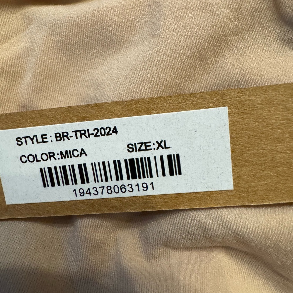 SKIIMS FITS EVERYBODY TRIANGLE BRALETTE - Picture 3 of 9